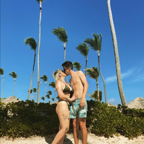 Meet your Posher, Laura - Picture 4 of 11